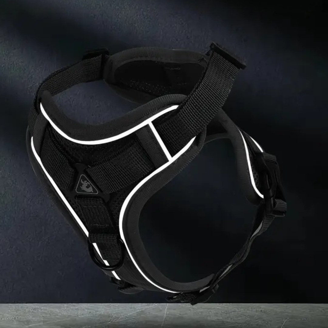 Dettaglio tridimensionale della pettorina antifuga sicura e traspirante